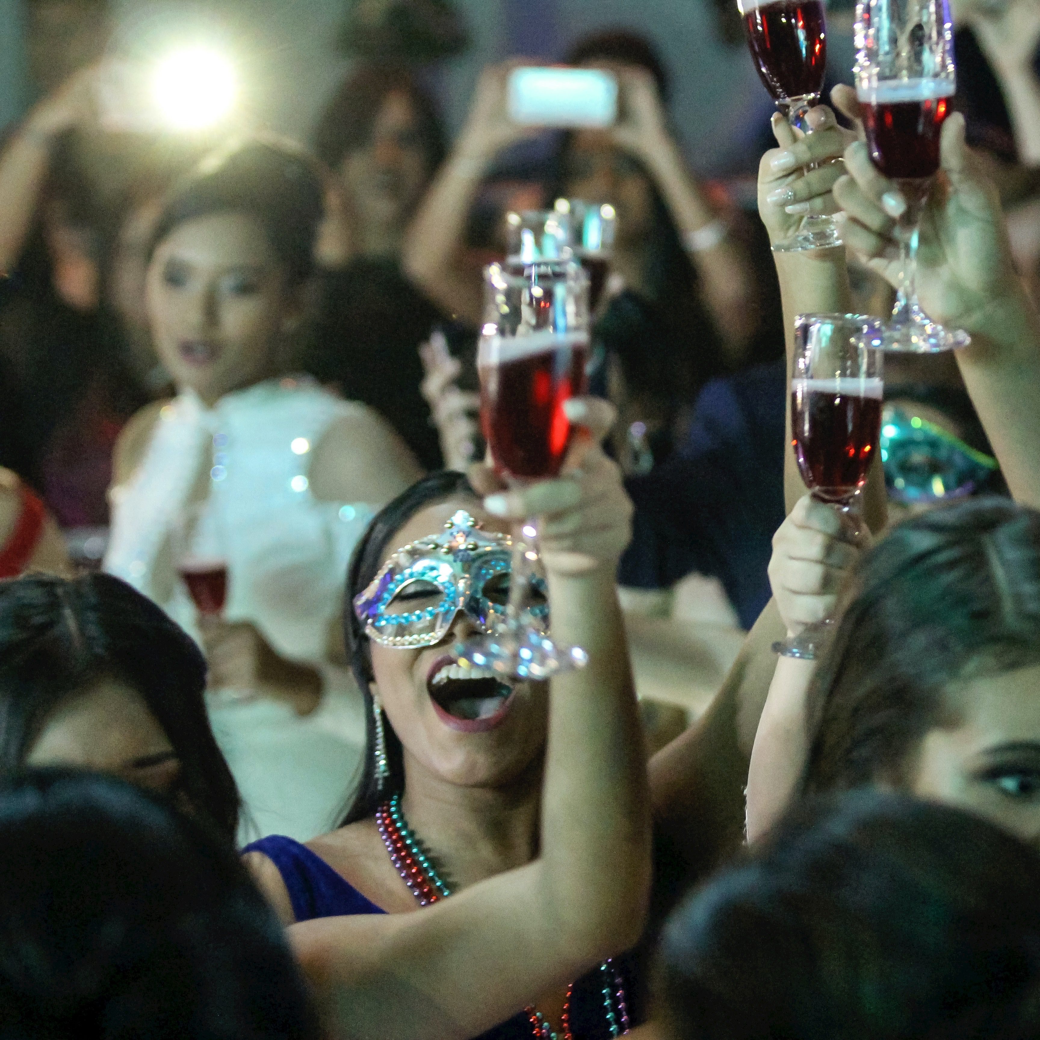 Celebrate in style - Memories are made on the dance floor with Après Ski Bands wedding and corporate event parties