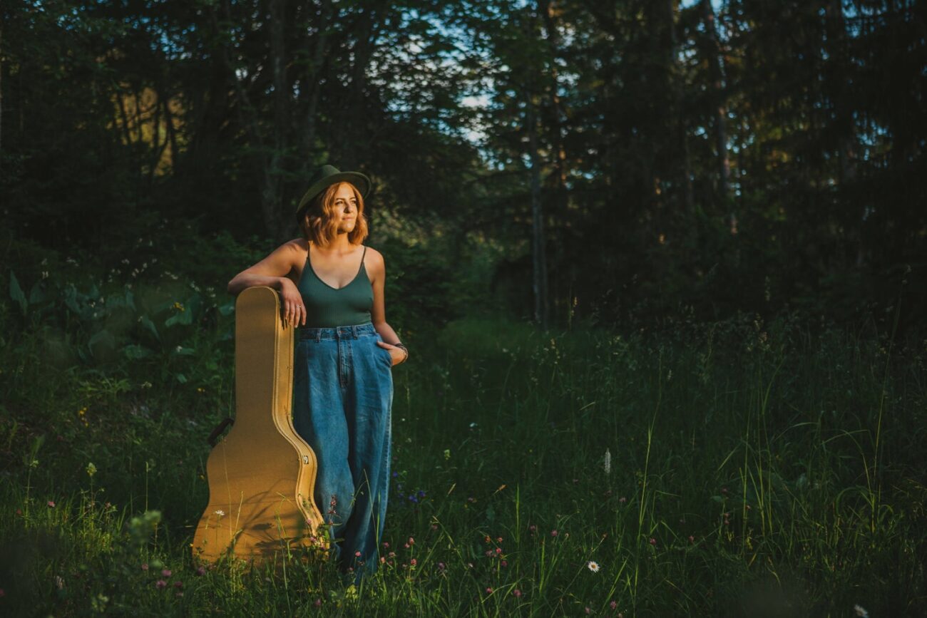 Sian Hayley Smith summer tour in the alps