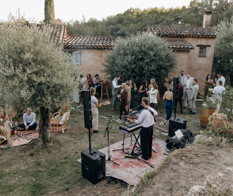 Joe woolf accoustic wedding South of France