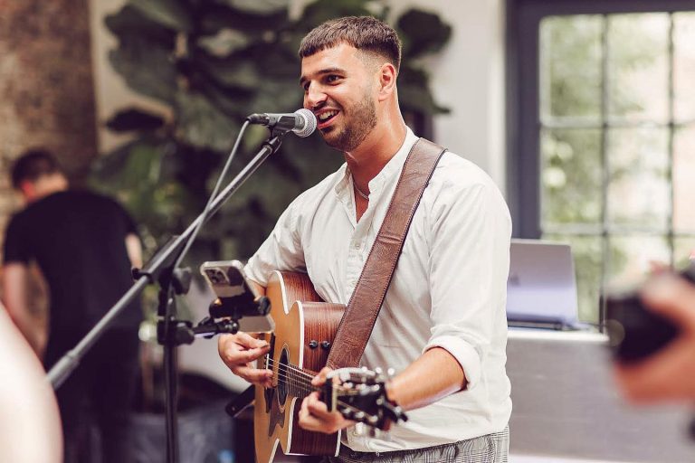 Sam Rea solo acoustic performer for weddings, bars and hotels